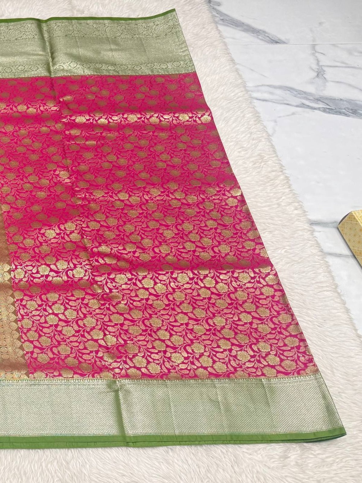 Rani Pink & Parrot Green Kanchipuram Silk Saree - Image 4